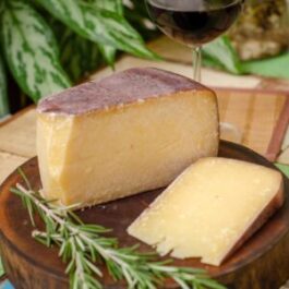 CASTELLANZA DRUNKEN CHEESE "UBRIACONE"