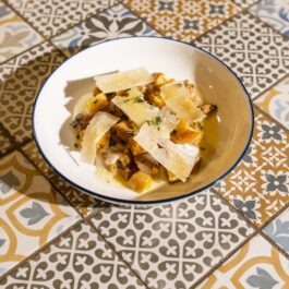 CROSTINI DI PORCINI TRIFOLATI AL TIMO